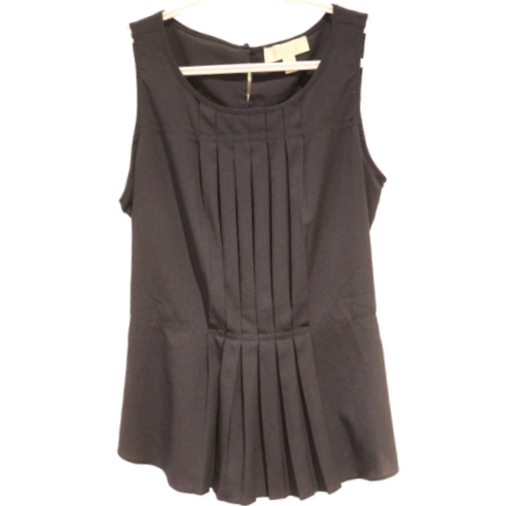 2/$20 🏷 Olive & Oak Navy Dress Tank Size S